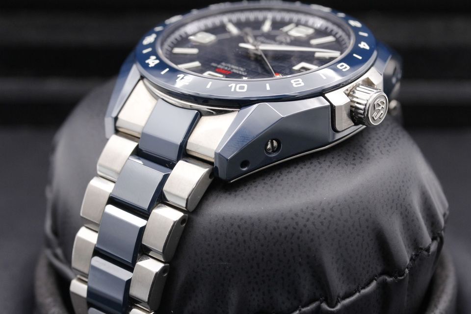 Grand Seiko Hi-Beat 36000 GMT SBGJ233 Image 2